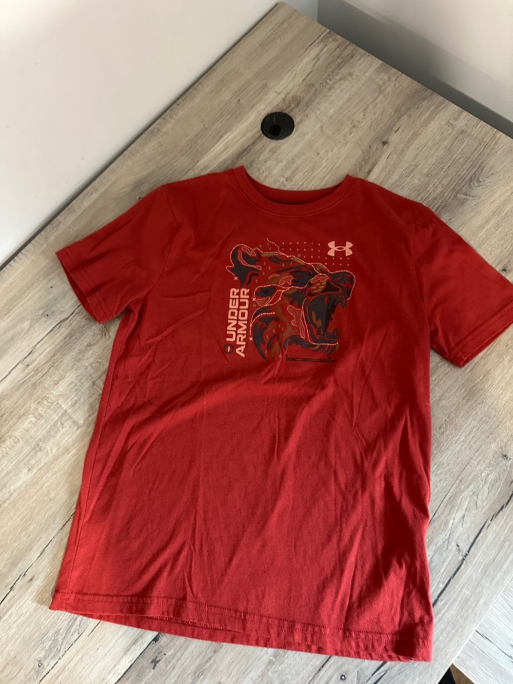 Under Armour Red Men's Short Sleeve Graphic Tee